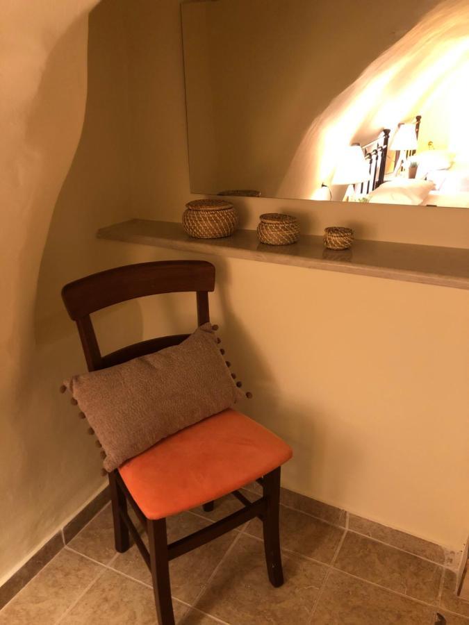Kamares Cave House 3 Apartment Alika Ngoại thất bức ảnh